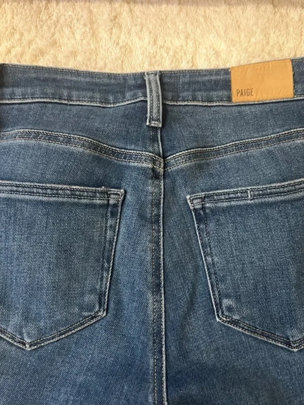 EUC PAIGE High Rise Laurel Canyon 32” Bootcut Jeans in Haze Size 24